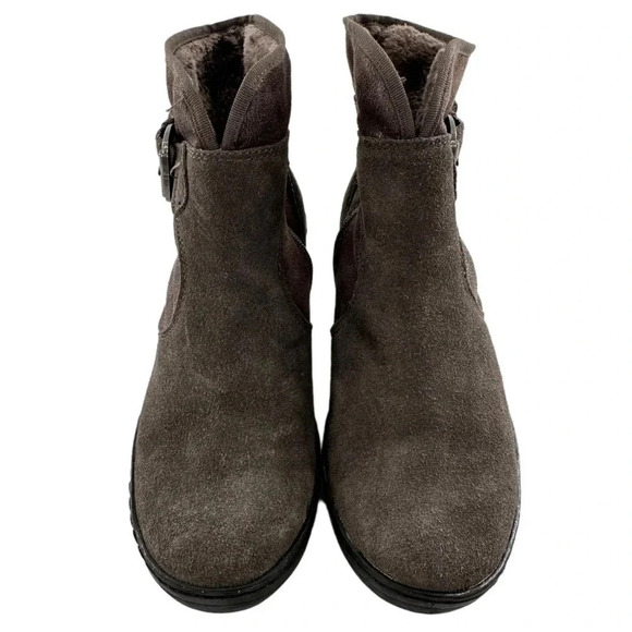 Baretraps womens ankle Omara booties size 8.5 gray suede faux fur wedge boots - Picture 2 of 11